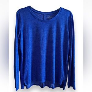 Athleta Blue Odyssey Pullover long sleeve athleisure top Women’s Large
